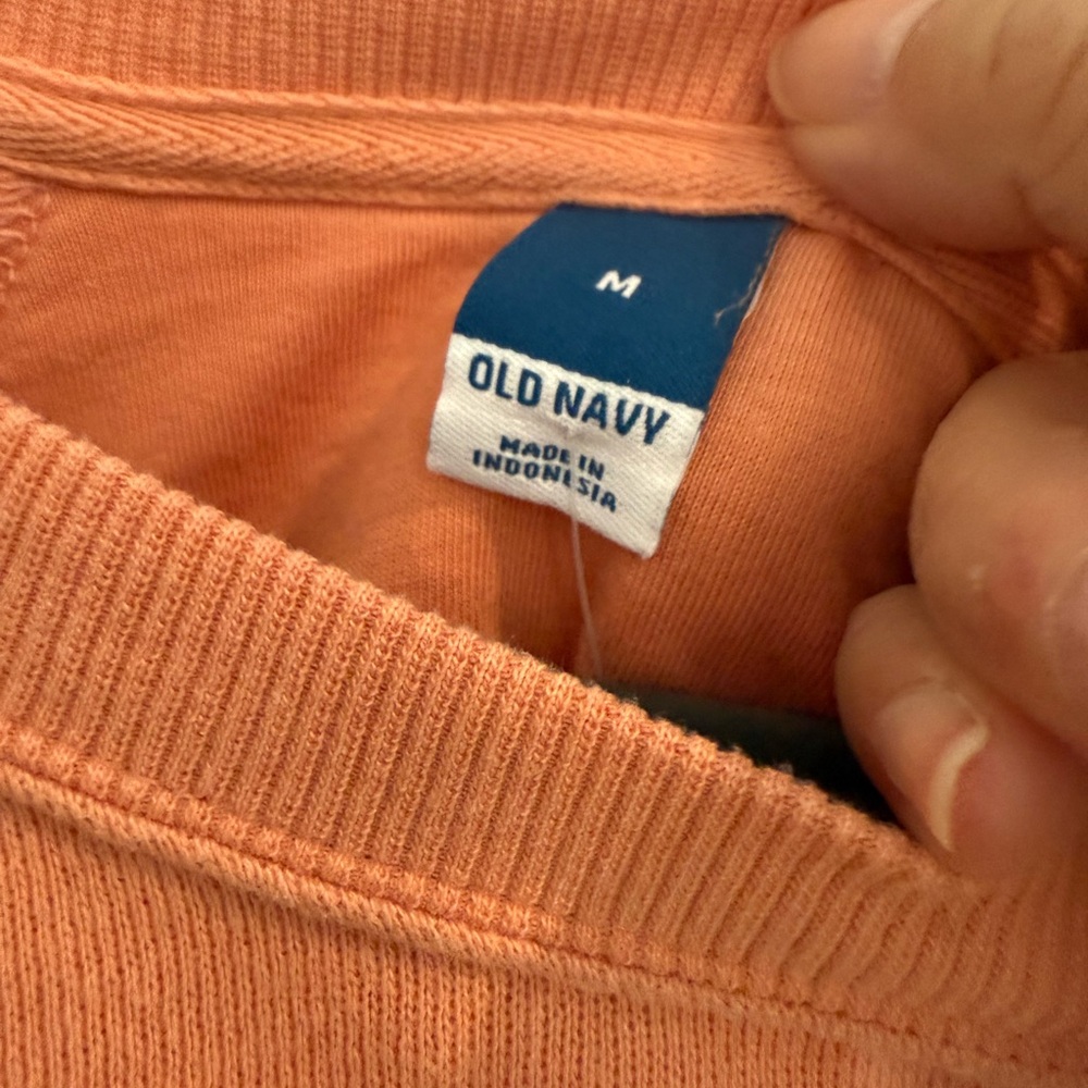 Old Navy Coral Pullover/Sweatshirt. Oversized. Size Medium. - Picture 4 of 8